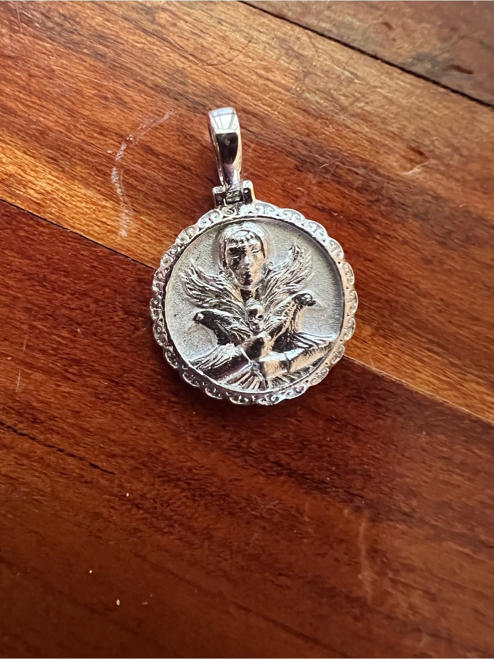 Awe the Morgan pendant
